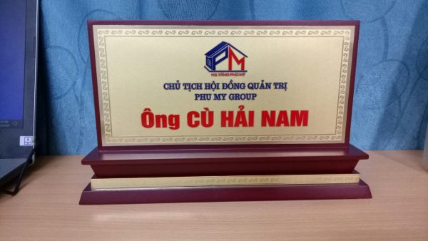 Biển chức danh tam cấp 2 mặt